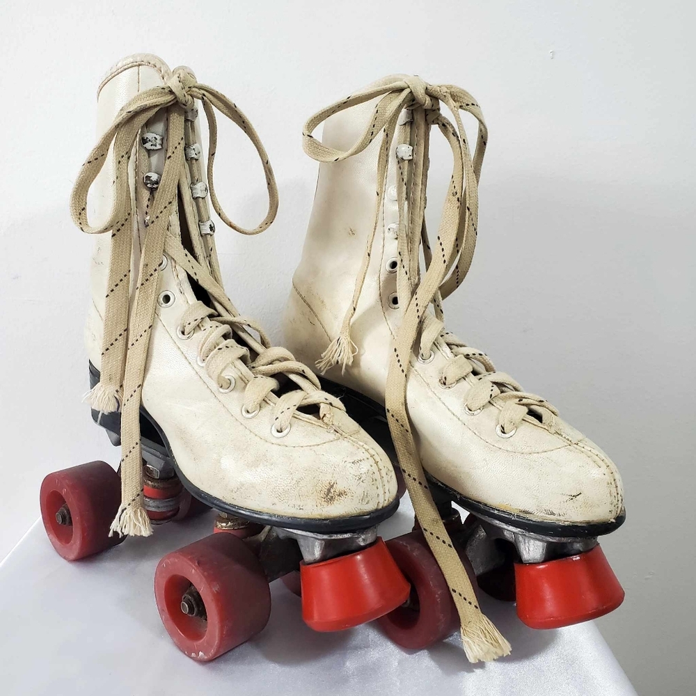 Vintage White Leather Skates with Red Wheels Size 5